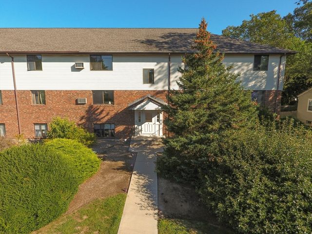 47 Juniper Rd F9, North Attleboro, MA 02760