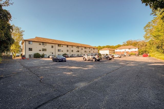 47 Juniper Rd F9, North Attleboro, MA 02760