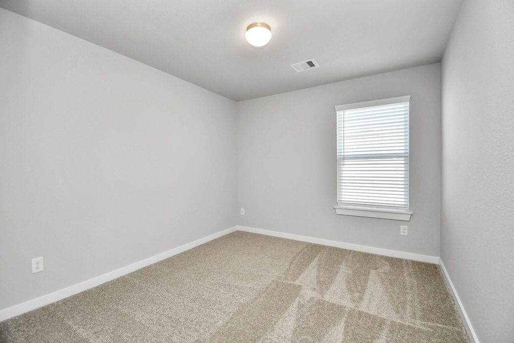 Image 34 of property listing at 18419 Porta Marina Drive, Fresno, TX 77545