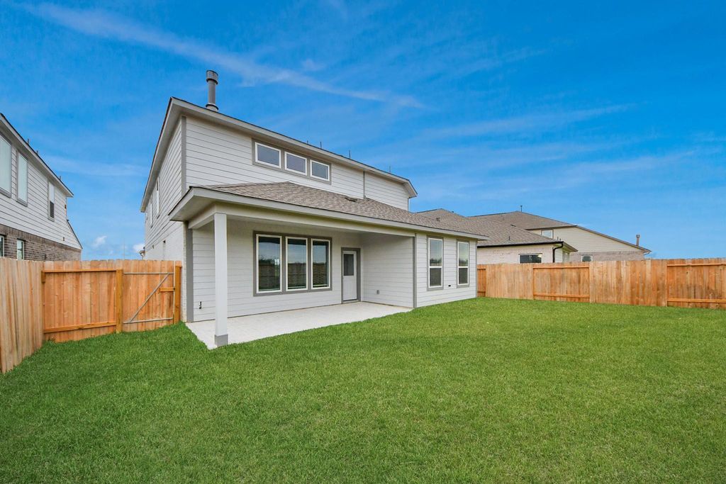 Image 39 of property listing at 18419 Porta Marina Drive, Fresno, TX 77545