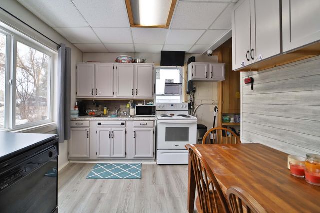 3845 Carlson Avenue, Cushing, MN 56443