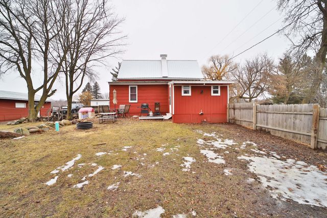 3845 Carlson Avenue, Cushing, MN 56443