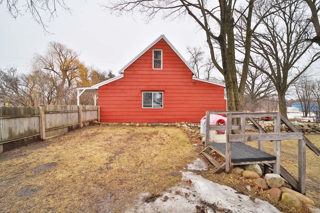 3845 Carlson Avenue, Cushing, MN 56443