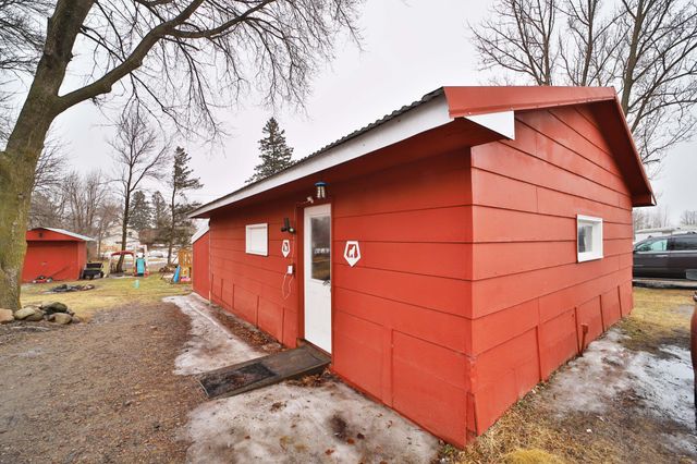 3845 Carlson Avenue, Cushing, MN 56443