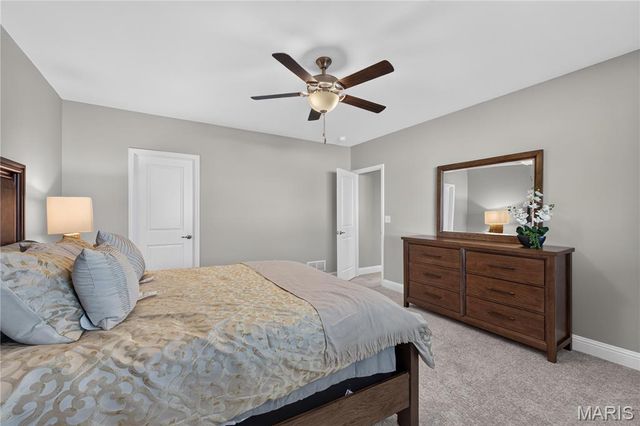 2911 Kehrswood Court, Maryville, IL 62062