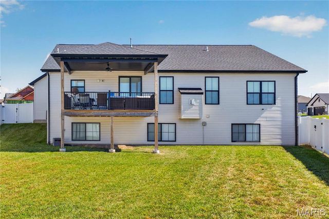 2911 Kehrswood Court, Maryville, IL 62062