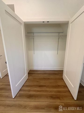 195 Main Street 303, Metuchen, NJ 08840