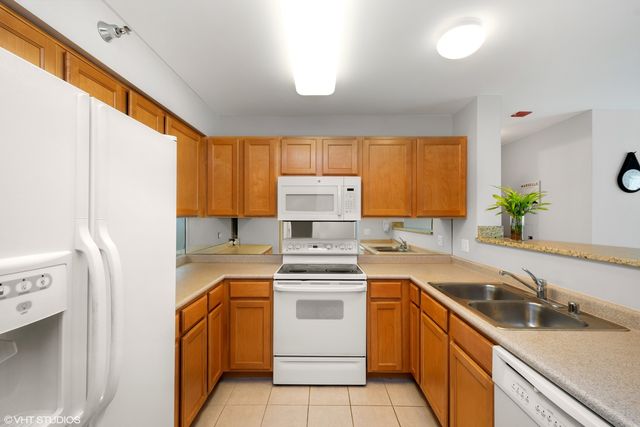 345 N La Salle Drive 2505, Chicago, IL 60654