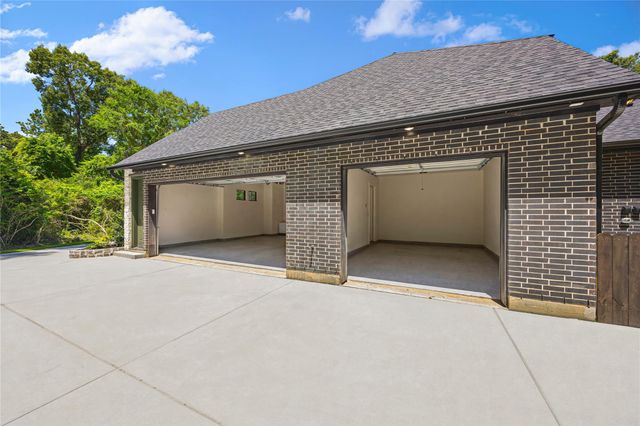 19314 Chateau Ridge Court, Tomball, TX 77377