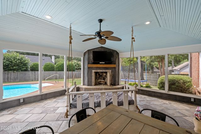 947 Valleyview Lane, Collierville, TN 38017