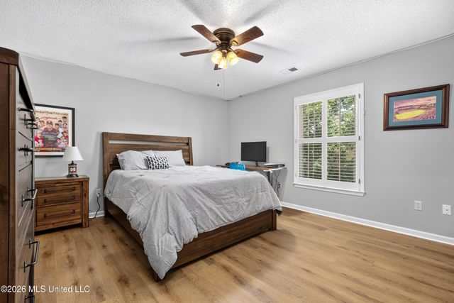 947 Valleyview Lane, Collierville, TN 38017