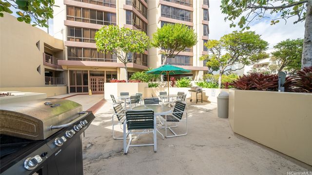 1040 Lunalilo Street 702, Honolulu, HI 96822