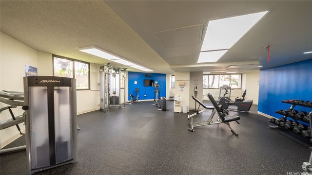 1040 Lunalilo Street 702, Honolulu, HI 96822