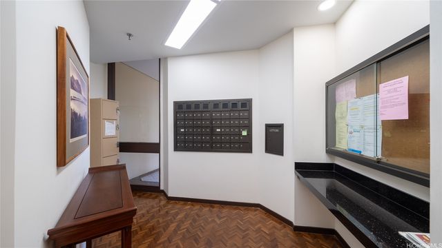 1040 Lunalilo Street 702, Honolulu, HI 96822