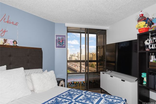 1040 Lunalilo Street 702, Honolulu, HI 96822