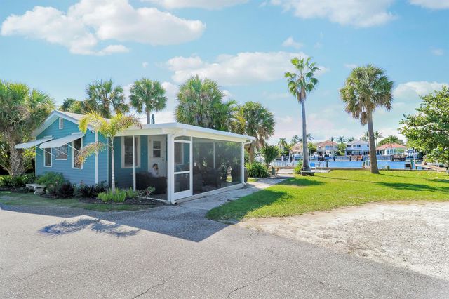 2031 Melody Lane, Palm Beach Gardens, FL 33410
