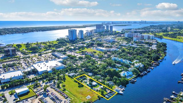2031 Melody Lane, Palm Beach Gardens, FL 33410