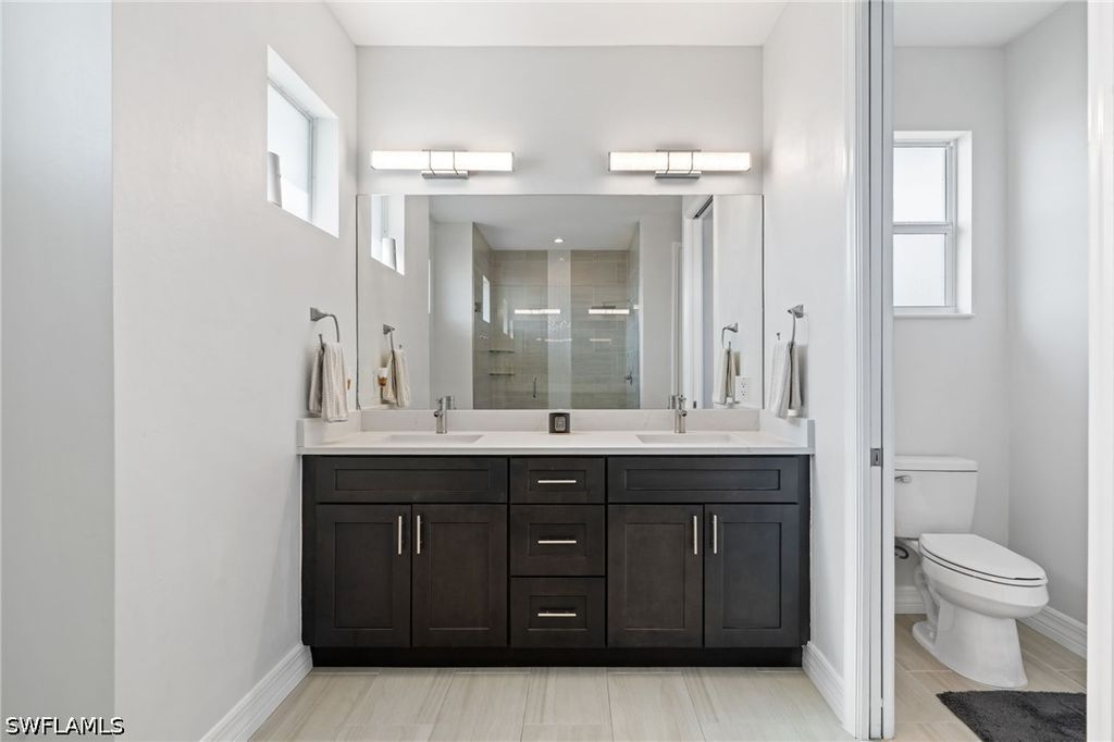 Image 17 of property listing at 1017 NW 15th TER, Cape Coral, FL 33993