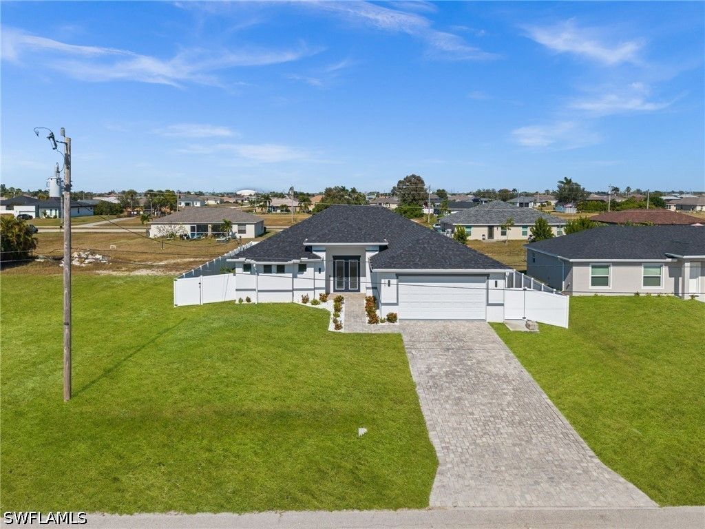 Image 38 of property listing at 1017 NW 15th TER, Cape Coral, FL 33993
