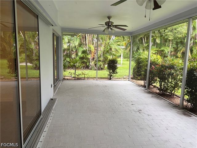 5661 Eichen CIR E, Fort Myers, FL 33919