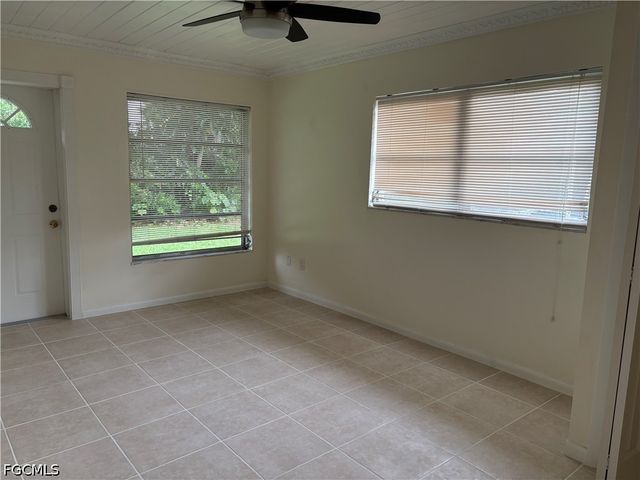 5661 Eichen CIR E, Fort Myers, FL 33919