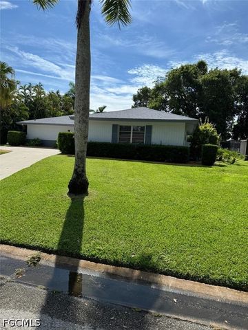 5661 Eichen CIR E, Fort Myers, FL 33919