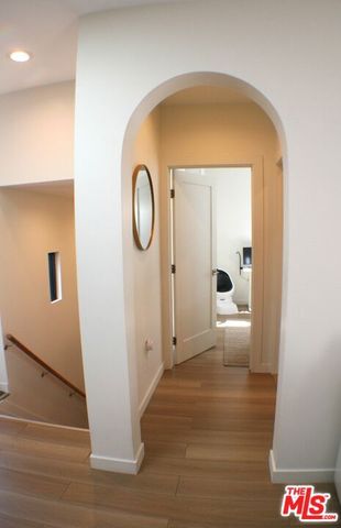 8587 Rugby Drive, West Hollywood, CA 90069