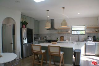 8587 Rugby Drive, West Hollywood, CA 90069