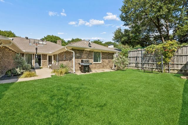 9026 Woodhurst Drive, Dallas, TX 75243