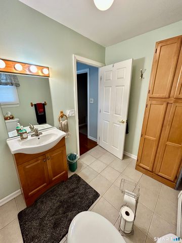 18 Wallace Street, Shelton, CT 06484