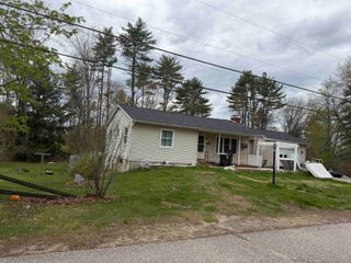 30 Hampshire Drive, Franklin, NH 03235