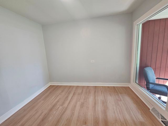 7056 Osage Road W, Long Grove, IL 60047