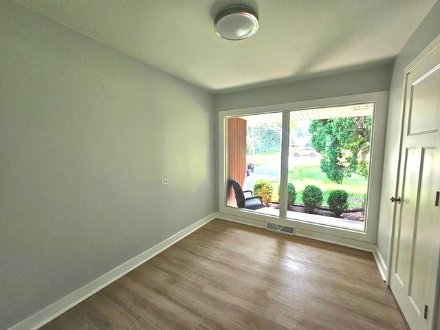 7056 Osage Road W, Long Grove, IL 60047