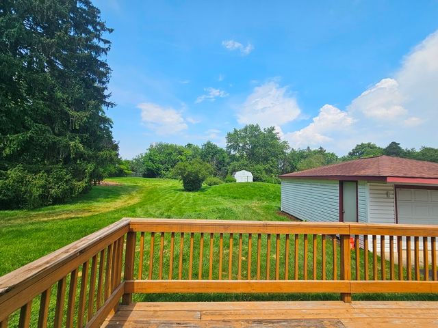 7056 Osage Road W, Long Grove, IL 60047
