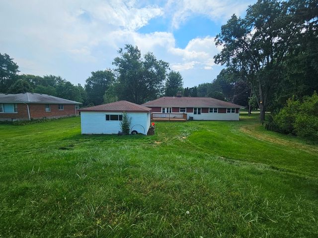 7056 Osage Road W, Long Grove, IL 60047