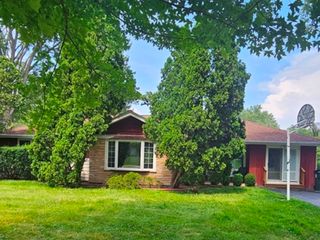 7056 Osage Road W, Long Grove, IL 60047