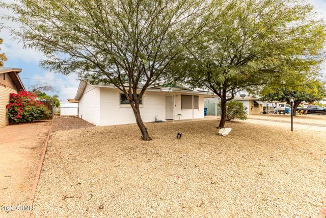 1121 S LAWTHER Drive, Apache Junction, AZ 85120