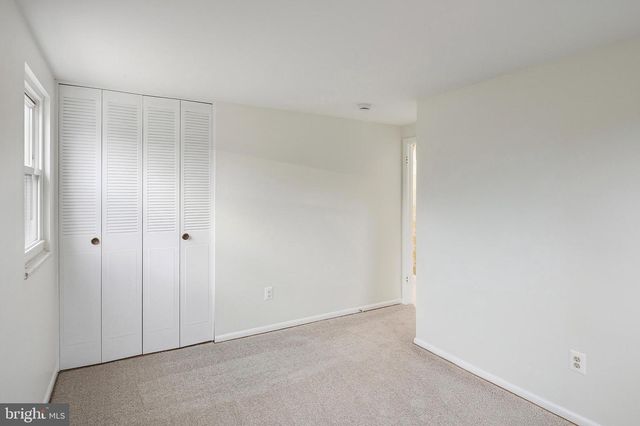 926 REGINA DR, Baltimore, MD 21227