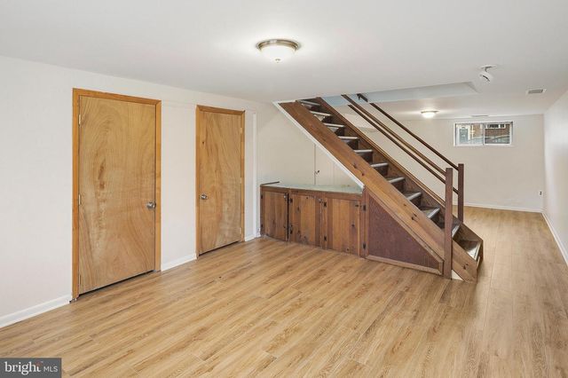 926 REGINA DR, Baltimore, MD 21227