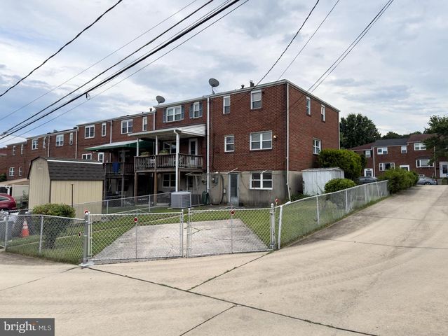 926 REGINA DR, Baltimore, MD 21227