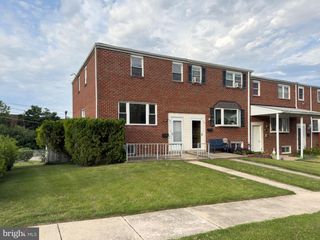 926 REGINA DR, Baltimore, MD 21227