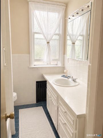 428 Central Avenue, New Haven, CT 06515