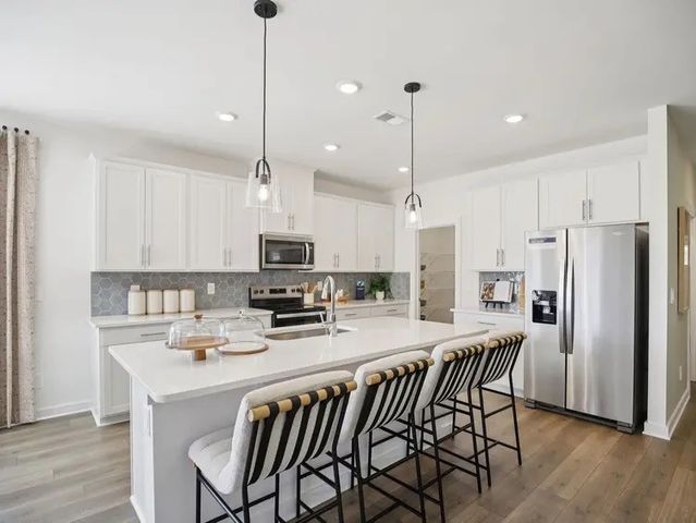 523 Goldfinch Way, Clarksville, TN 37043
