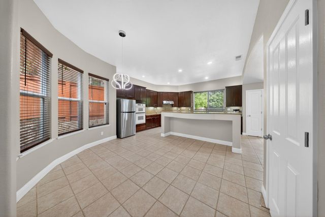 1876 Grazziani Way, Roseville, CA 95661