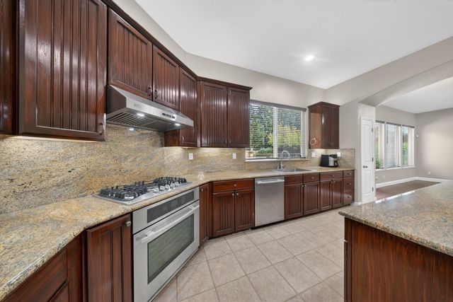 1876 Grazziani Way, Roseville, CA 95661