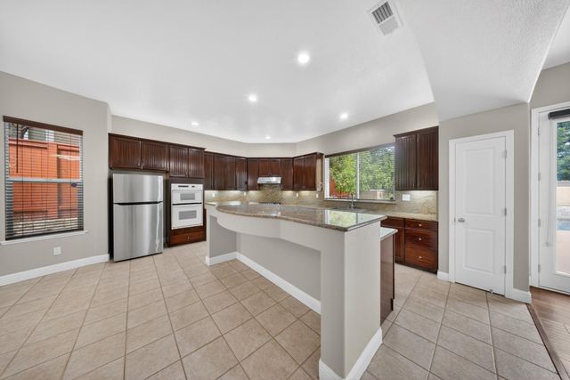 1876 Grazziani Way, Roseville, CA 95661
