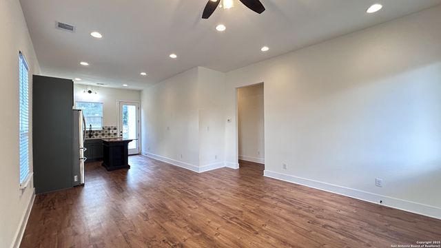 118 STELLA, San Antonio, TX 78203