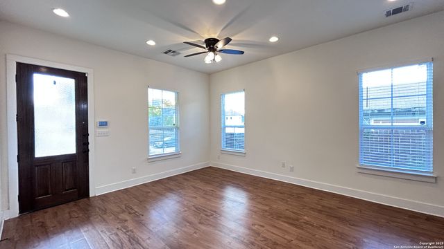 118 STELLA, San Antonio, TX 78203