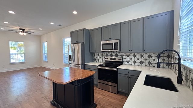 118 STELLA, San Antonio, TX 78203