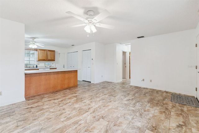 1433 THOUSAND ROSES AVENUE W, Lake Wales, FL 33853
